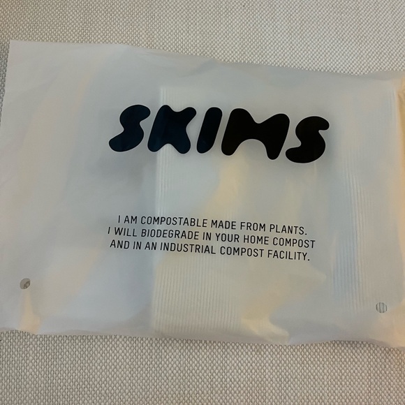NWT Skims Cotton Rib Tank - Picture 5 of 5